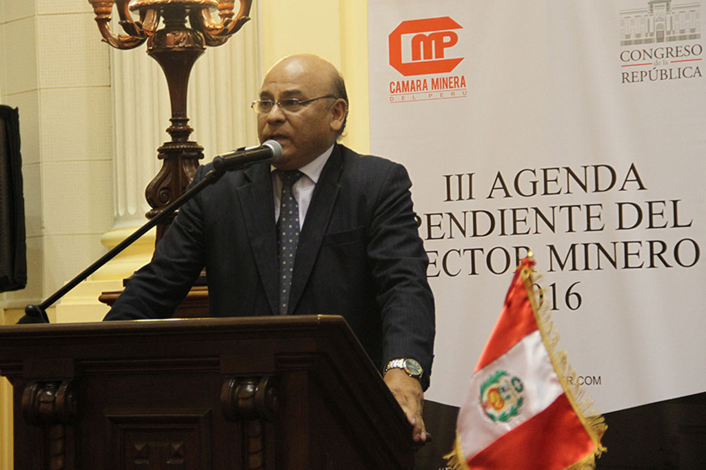 Presidente del Consejo Consultivo, César Campos, es ratificado en la Cámara Minera del Perú