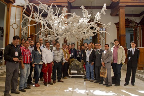 Delegaciones extranjeras del GEOMET 2016 visitaron el Museo de Minerales